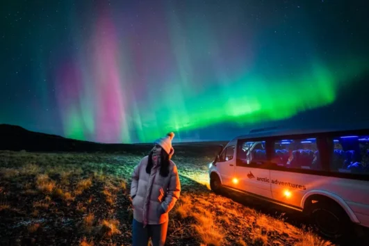 Small-Group 4x4 Sprinter Northern Lights Tour